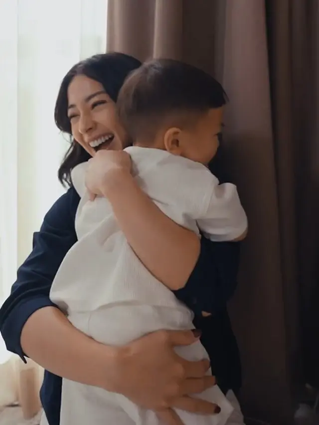 Nikita Willy bersama Baby Issa (Instagram/nikitawillyofficial94)