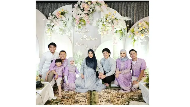 10 Momen Pengajian 4 Bulan Kehamilan Aurel Hermansyah, Penuh Haru Bahagia