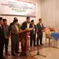 Rapat pleno terbuka penetapan pasangan calon bupati dan wakil bupati Garut. (Liputan6.com/Jayadi Supriadin)