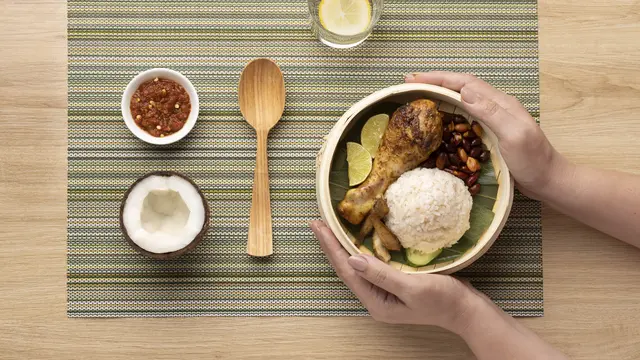 Ilustrasi makanan nasi dna ayam/freepik.com/EyeEm