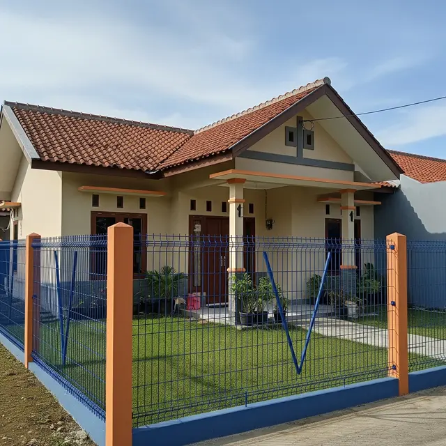 9 Model Pagar BRC untuk Rumah di Kampung, Solusi Kuat dan Estetik