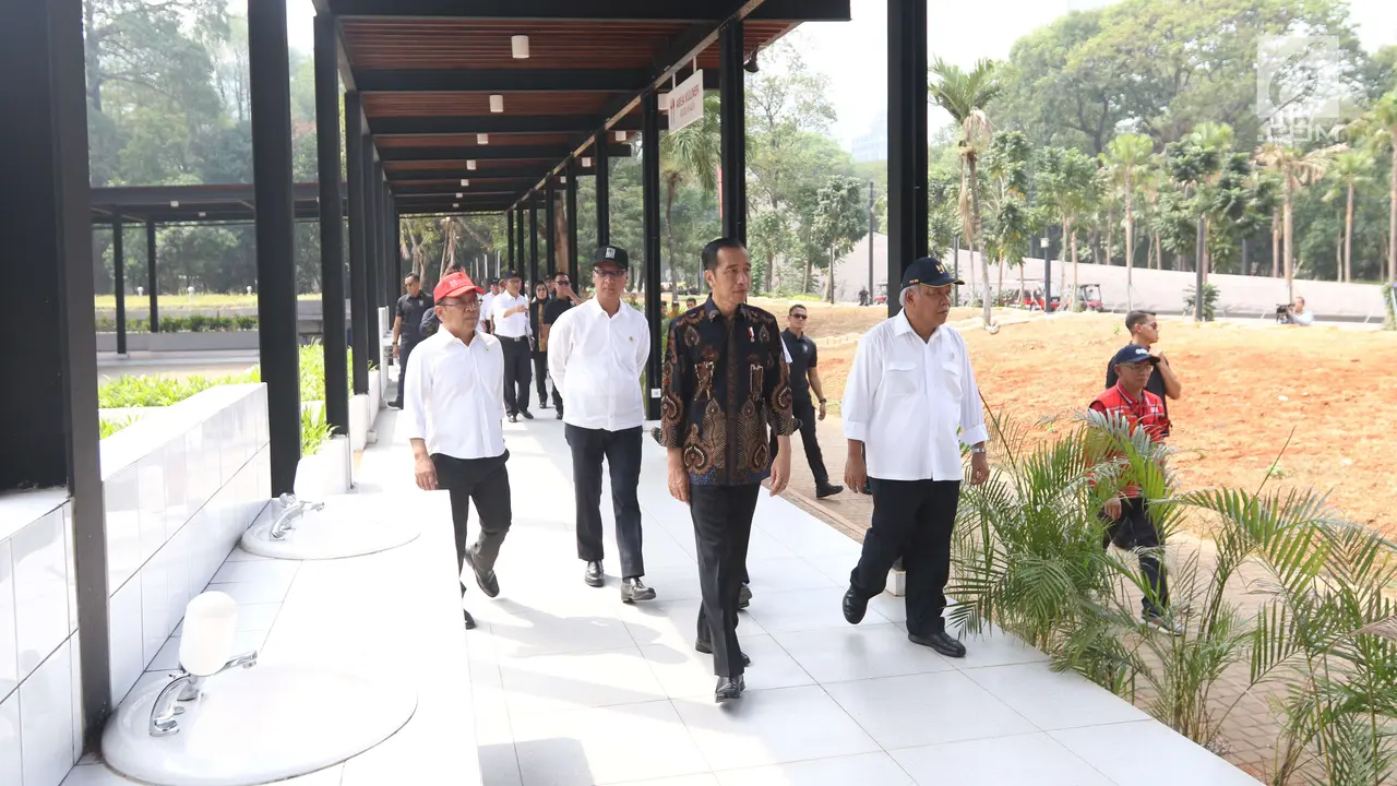 Jokowi Tinjau Fasilitas Disabilitas di GBK