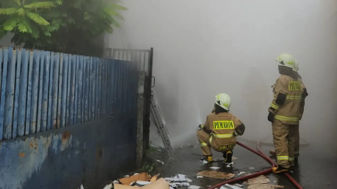 Kebakaran melalap rumah tinggal di Bintaro, Pesanggrahan pada Rabu (29/3/2023) pukul 08.35 WIB pagi.