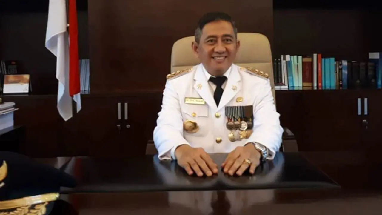 Gubernur Sulawesi Barat Ali Baal Masdar