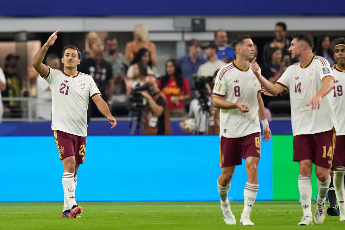 Pemain Spanyol Mikel Oyarzabal