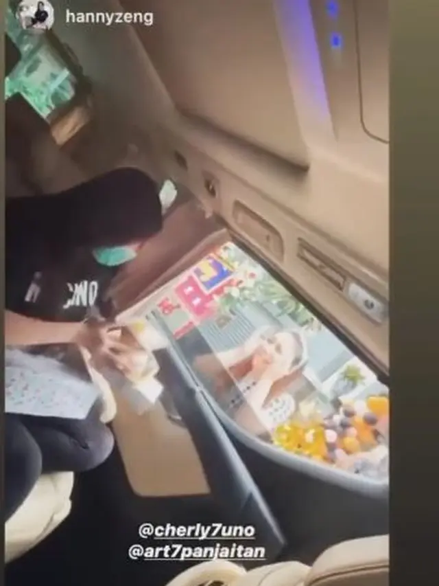 6 Momen Ulang Tahun Drive Thru Cherly Eks Cherrybelle, Seru Banget