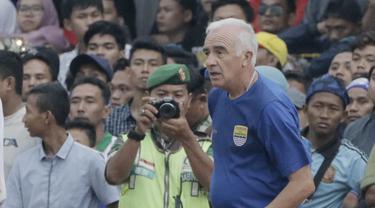 Pelatih Persib Bandung, Mario Gomez