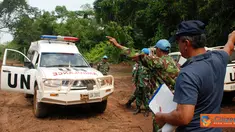 Citizen6, Kongo: Rombongan melakukan pengecekan langsung seluruh peralatan Konga XX-I yang berada di lapangan. 
Pemeriksaan alat-alat berat yang sedang dipergunakan untuk mengerjakan jalan Dungu-Duru tepatnya di Km 70.  (Pengirim: Badarudin Bakri)
