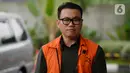 Mantan Direktur Utama Perum Perindo, Risyanto Suanda tiba untuk menjalani pemeriksaan di Gedung KPK, Jakarta, Senin (20/1/2020). Berkas perkara tersangka Risyanto Suanda terkait kasus dugaan korupsi kuota impor ikan tahun 2019 telah lengkap (P21) dan siap untuk disidangkan. (merdeka.com/Dwi Narwoko)