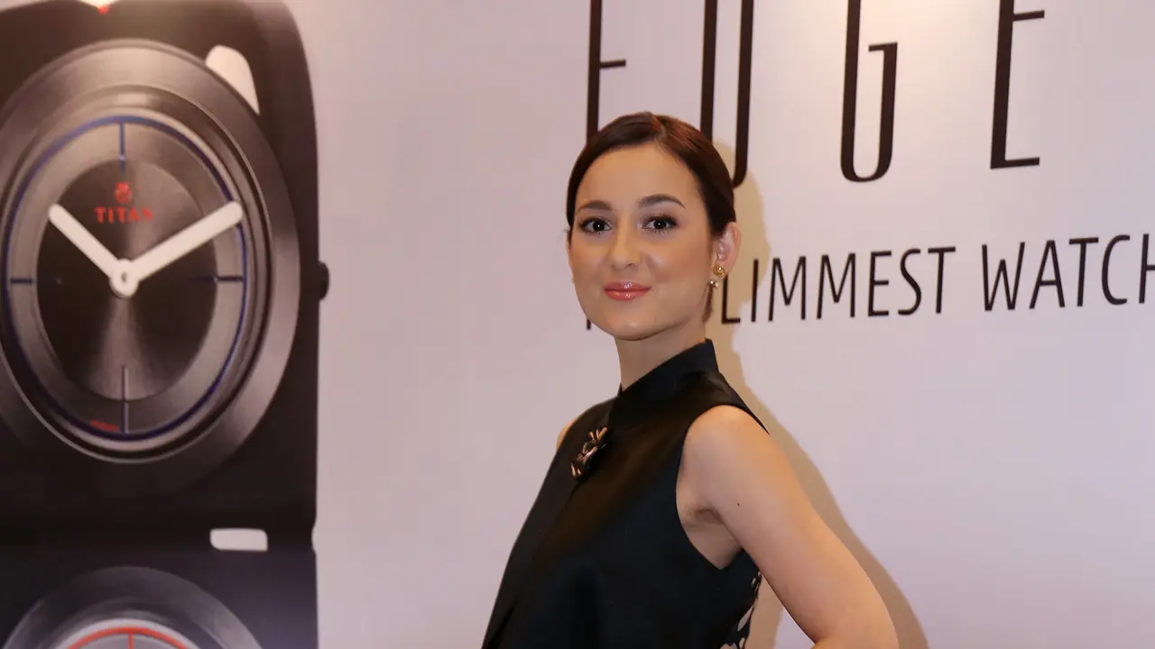 Julie Estelle