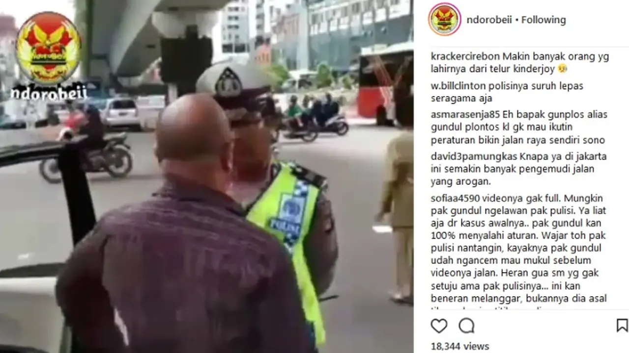 Cek cok pengendara mobil dan polisi di sekitar persimpangan Matraman, Jakarta Timur, Selasa (6/2/2018).