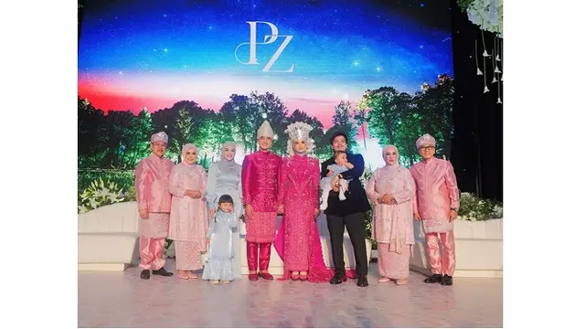 8 Potret Tamu di Resepsi Nikah Zumi Zola dan Putri Zulhas, dari Pejabat hingga Artis