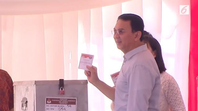 Gubernur petahana Basuki Tjahaja Purnama atau Ahok mengimbau warga DKI menggunakan hak pilihnya. Ahok meminta warga memilih sesuai hati nurani tanpa tekanan dan paksaan
