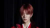 Sosok Samurai X, Kenshi Himura turut meramaikan pesta para artis SM. Yuta sangat cocok mendalami karakternya. (Instagram @nct)