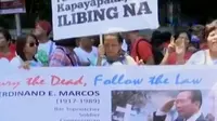 Rakyat Filipina menolak pemakaman Ferdinand Marcos di taman makam pahlawan.