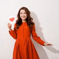 Ilustrasi perempuan jatuh cinta/copyrightshutterstock/Makistock