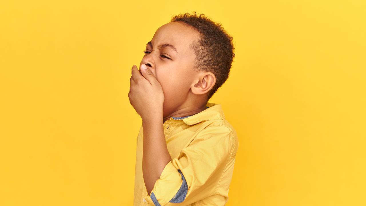 Anak Menguap dan Mengantuk