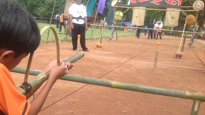 Lihat Permainan Tradisional, Anak-Anak di Bogor Terkejut - Lifestyle - Permainan Tradisional Sunda Sorodot Gaplok
