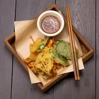 Ilustrasi tempura sayuran ala marugame/copyrightshutterstock/ChirsKim