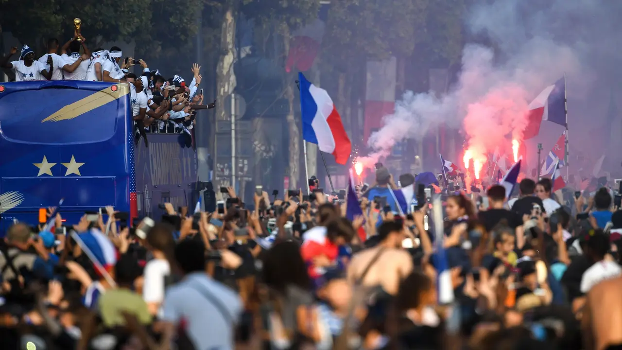 Parade Menyambut Kemenangan Prancis