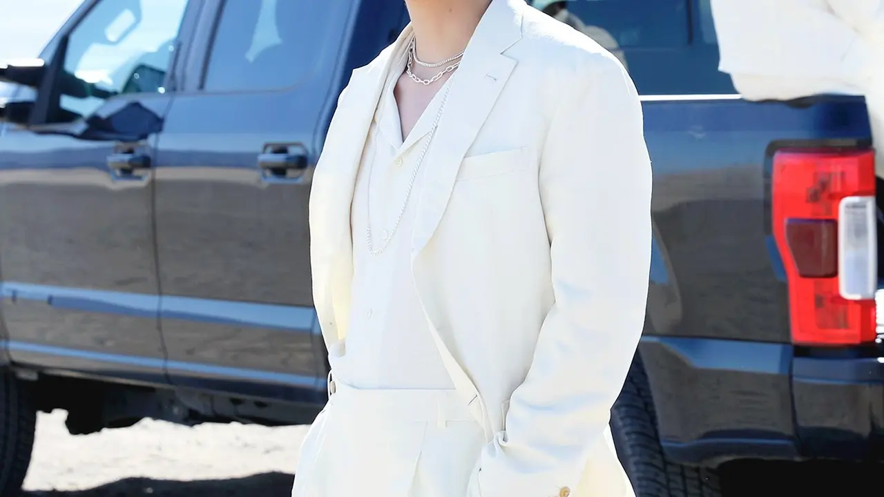Taehyung atau V BTS. (Facebook/ bangtan.official/)