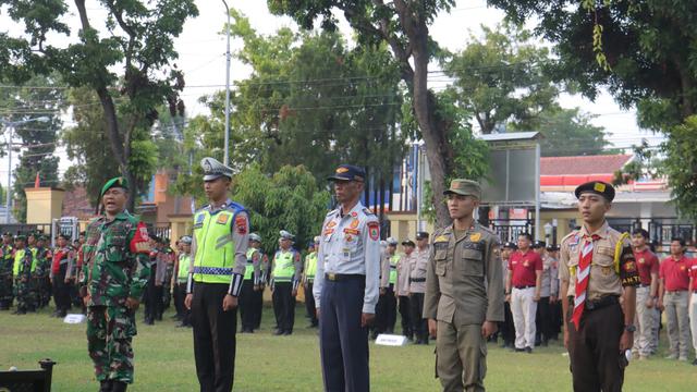 Sebanyak 726 personel gabungan dari unsur Polri-TNI dan stakeholder lainnya dilibatkanselama perayaan Natal 2023 dan Tahun Baru 2024 (Nataru) di Pemalang. (Foto: Liputan6.com/Humas Polres Pemalang)