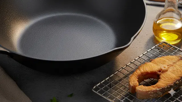 Trik Menggoreng Ikan Lele (Foto: Gemini AI)