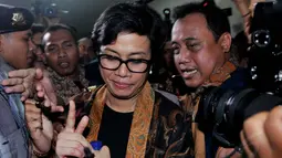 Sri Mulyani tiba di Pengadilan Tipikor pukul 08.45 WIB dan tak memberi komentar apapun pada wartawan, Jumat (2/5/14). (Liputan6.com/Johan Tallo) 