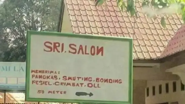 6 Potret Salah Tulis Bahasa Inggris di Spanduk Salon Ini Bikin Tepuk Jidat