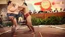 Pegulat Sumo memeragakan beberapa aturan yang dilarang. (Liputan6.com/Helmi Fithriansyah)