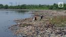 Sampah-sampah yang timbul di hutan mangrove Muara Angke berasal dari dua titik, sampah dari laut dan Kali Angke. (merdeka.com/Imam Buhori)