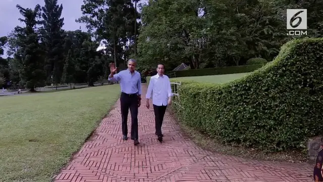 Pada kunjungannya kali ini, Obama datang bersama istri dan 2 putrinya.