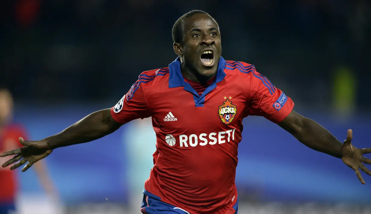 Seydou Doumbia. Striker Pantai Gading kelahiran 31 Desember 1987 ini ada di urutan ke-4 dengan mencetak 19 gol untuk 3 klub, CSKA Moscow, Basel dan Sporting Lisbon. Saat ini masih aktif bermain untuk klub Malta, Hamrun Spartan. (AFP/Alexander Nemenov)