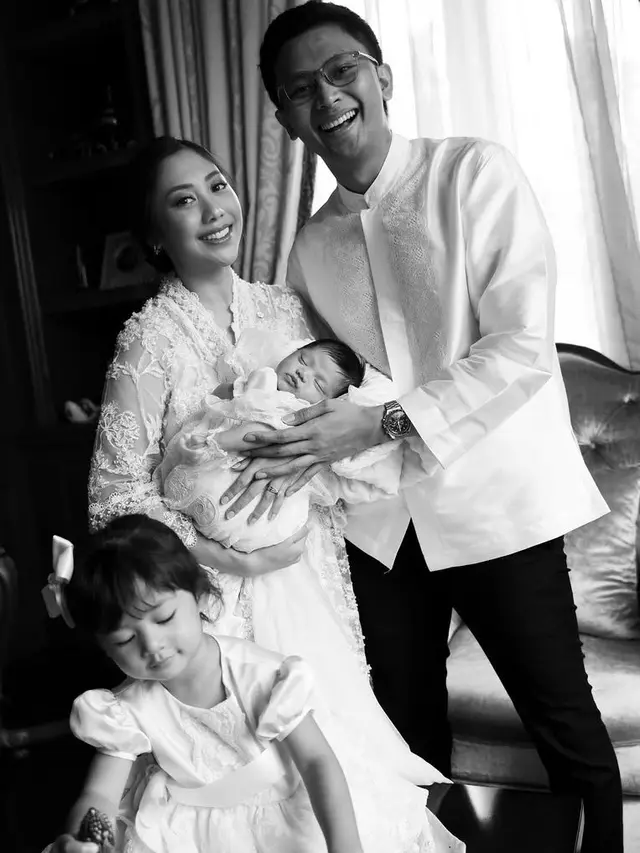 Winona Willy Adik Nikita Willy saat Aqiqah Putri Kedua. [@nonawilly16]