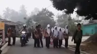 Penertiban lahan di Palembang berlangsung ricuh, hingga kabut asap mengganggu aktivitas belajar dan mengajar.