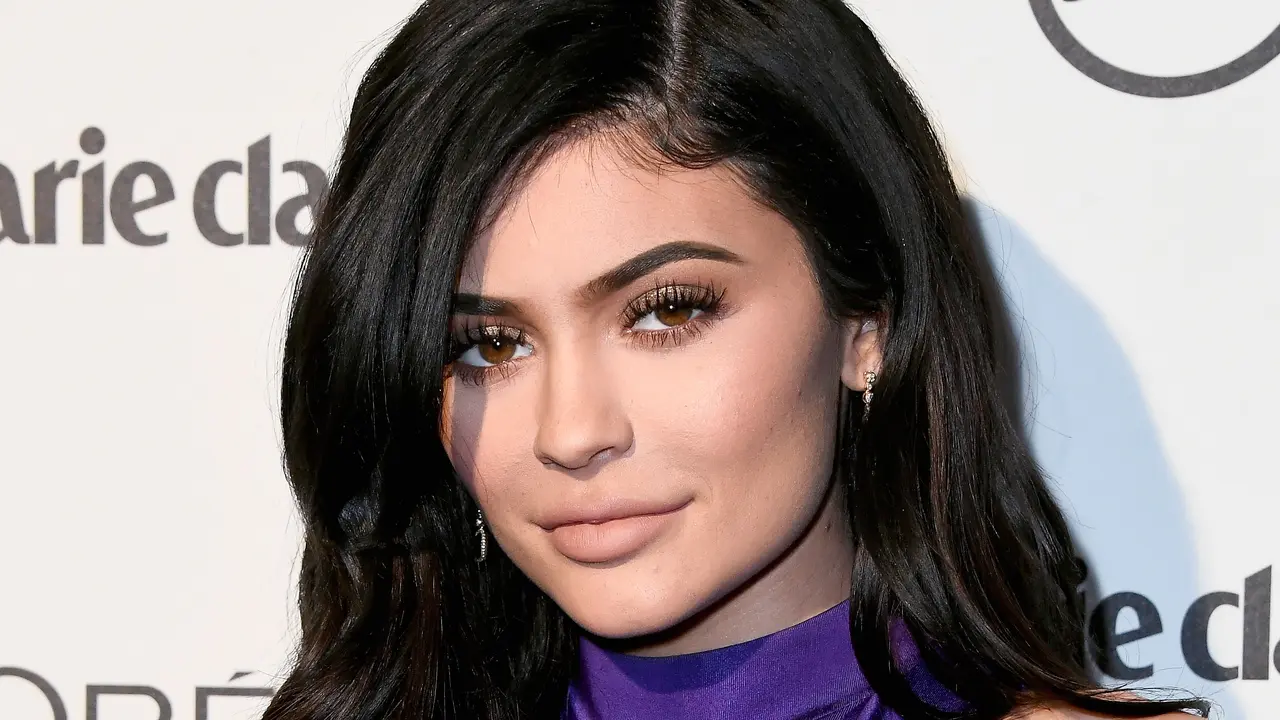 Mengintip Mesin Uang Kylie Jenner, Wanita Terkaya Dunia di Usia 21 ...