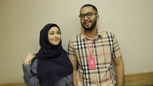 [Fimela] Revalina S Temat dan Suami