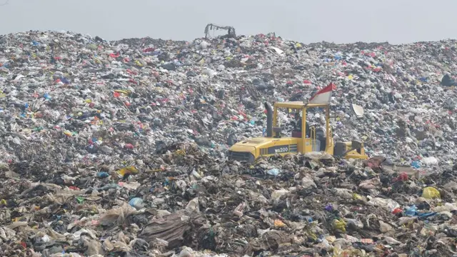Bandung Masih Tetapkan Status Darurat Sampah untuk Kurangi Overload TPS