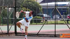 Citizen6, Cilangkap: Tim Tenis Lapangan Kolinlamil berhasil masuk babak semifinal dalam Porwilbar 2012 menjadi runner up di pool B setelah ditahan Tim Koarmabar, di lapangan Tenis Mabesal, Cilangkap Jakarta Timur, Jumat (8/6). (Pengirim: Dispenkolinlamil)