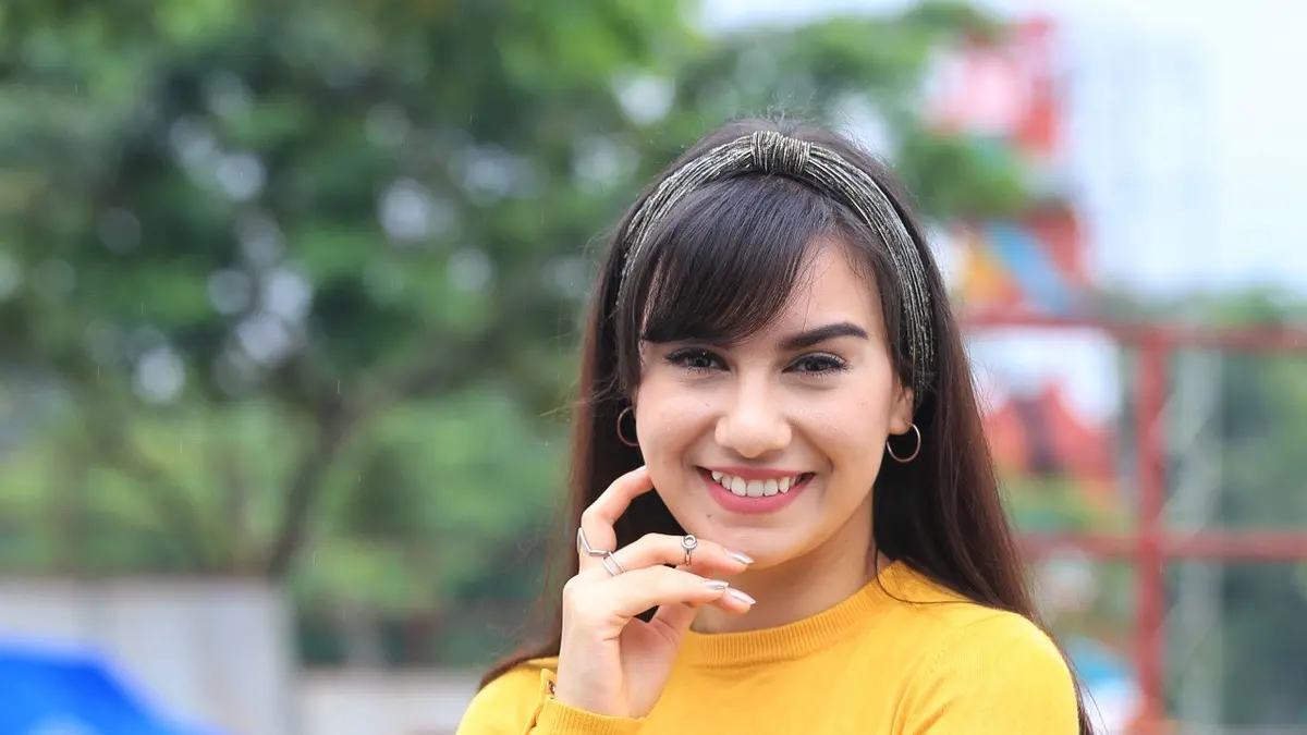 Bukti Irish Bella Cantik Memesona - Entertainment Fimela.com