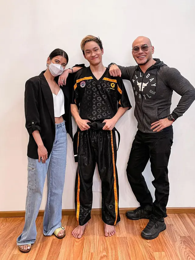 7 Potret Kompak Sabrina Chairunnisa dan Azka Corbuzier, Resmi Jadi Ibu Sambung
