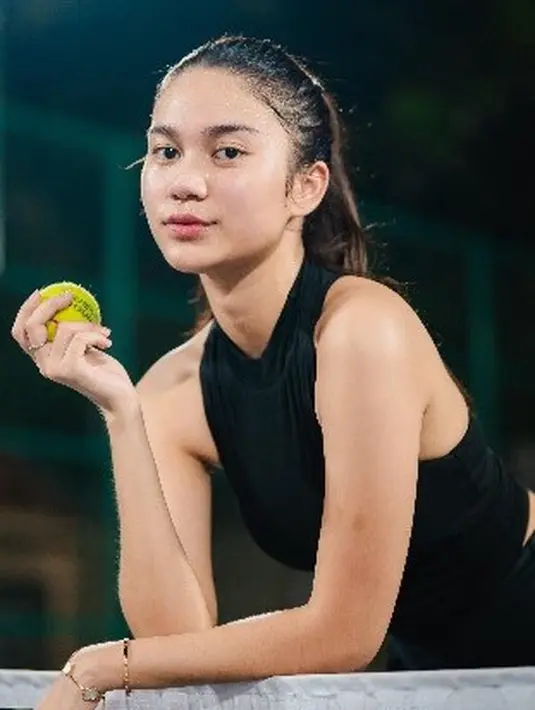 <p>Azizah Salsha saat Olahraga [Instagram/azizahsalsha_]</p>