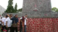 Calon Wakil Gubernur Sumatera Utara, Musa Rajekshah, berziarah ke makam Raja Sisingamangaraja XII