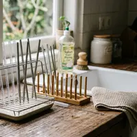 Trik Mengeringkan Bagian Dalam Sedotan Reusable agar Tidak Berbau (AI Generated)