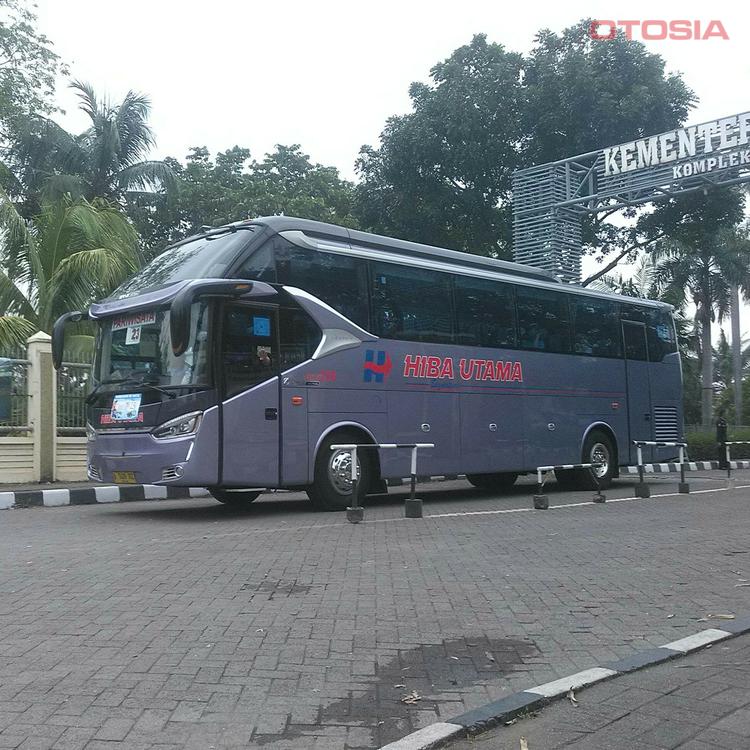 Sederhana Trans: Mengurai Kisah Sukses Bus Pariwisata Sederhana nan Berkesan