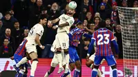 West Ham United Main Imbang di Markas Crystal Palace, Wolves Resmi Terdegradasi