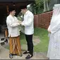 Halal Bi Halal di Rumah Anies Baswedan Saat Lebaran Idul Fitri, AHY Pakai Sepatu Kulit Kambing Seharga Rp17 Juta. foto: Instagram @aniesbaswedan