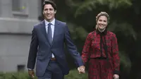 Perdana Menteri Kanada Justin Trudeau umumkan perceraiannya dengan sang istri, Sophie Gregoire, pada Rabu, 2 Agustus 2023, via akun Instagramnya. (Justin Tang/The Canadian Press via AP, File)