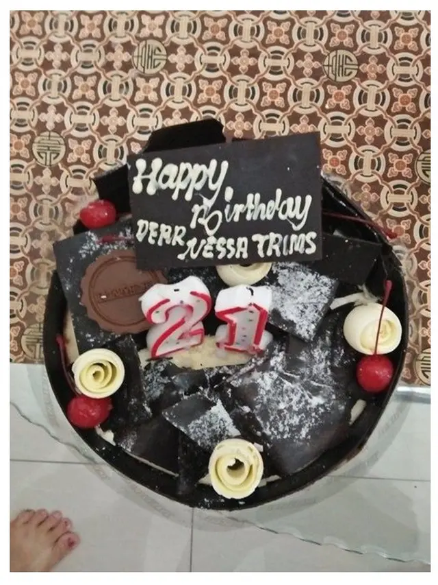 Pesanan Kue Ultah ke Driver Ojek Online Ini Hasilnya Bikin Ketawa