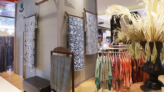 Peringatan Hari Batik Nasional 2017./Copyright Vemale